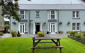 Oyo Lamphey Hall